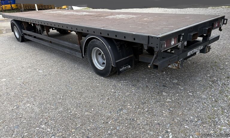 Trejler sa otvorenom platformom WEB Trailer Plattformanhänger 7950 mm STROH