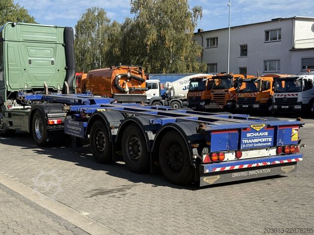 Semirimorchio a cassa mobile BROSHUIS MFCC-HD L2C8 Containerauflieger
