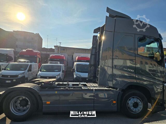 Standard road tractor Volvo VOLVO 500 KM 300MILA 2023