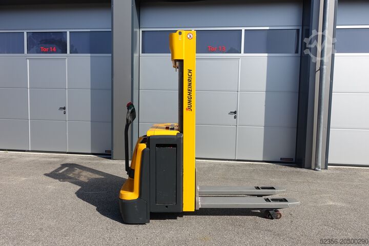 Pallet stacker Jungheinrich EJC 216z Triplex Elektro Hochhubwagen
