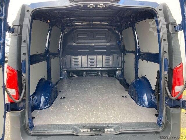 Erikoiskäyttöinen kuorma-auto Mercedes-Benz Vito