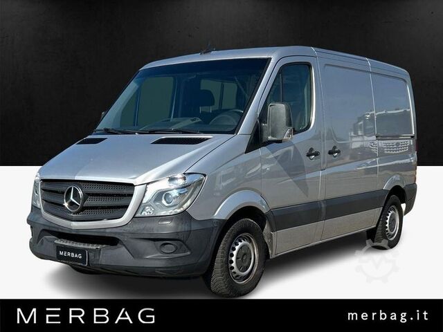 Erikoiskäyttöinen kuorma-auto Mercedes-Benz Sprinter