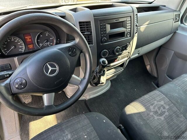 Erikoiskäyttöinen kuorma-auto Mercedes-Benz Sprinter