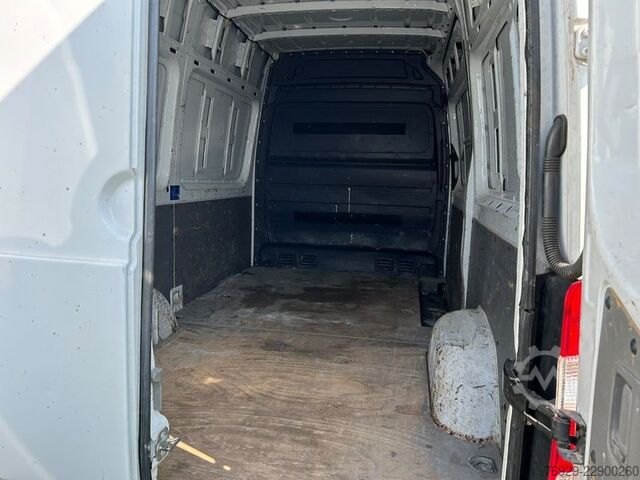 Erikoiskäyttöinen kuorma-auto Mercedes-Benz Sprinter
