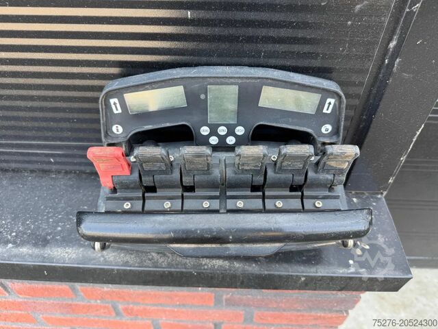 Hook arm system Mercedes-Benz Actros 4141 8x4 Hooklift / Hiab 377E-6 HiPro + ...