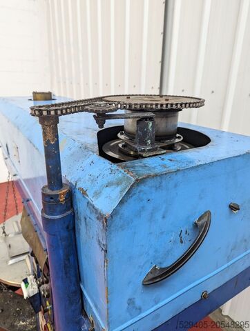 Grenier – Charvet E 11 Grenier – Charvet E 11