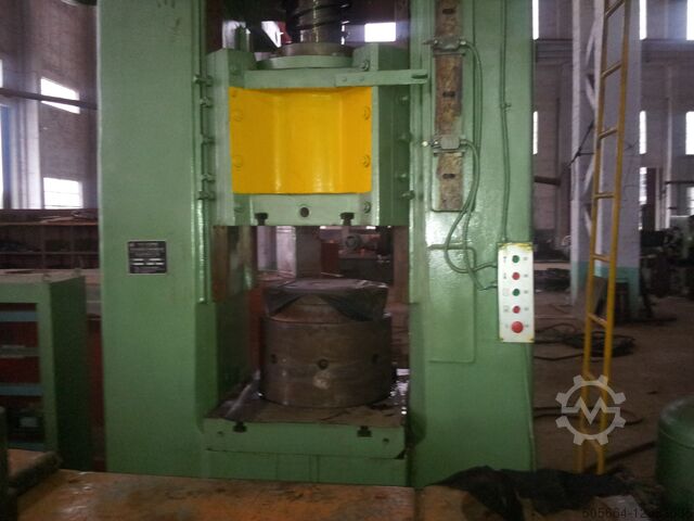 Double Disc Friction Screw Press 630 T 