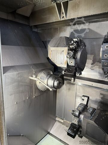 Pusat pembubutan dan milling CNC INDEX C200