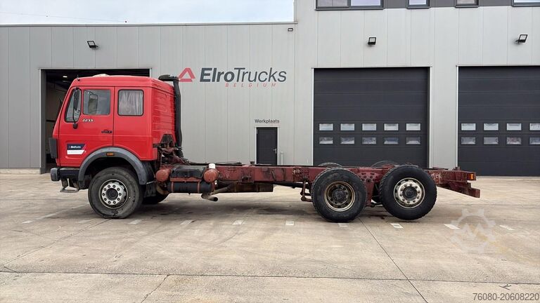 แชสซีพร้อมห้องโดยสารคนขับ Mercedes-Benz SK 2233 (GRAND PONT / V8 AVEC 2X TURBO / BIG AXLE)