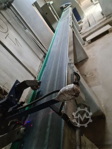 Píla s optimalizáciou a stohovačom Weinig WEINIG 