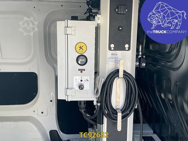 يرفع Nissan E-NV200 hoogtewerker nacelle