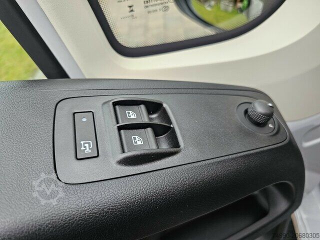 Kombi z visokim stropom Fiat Ducato 35 Automatik L2H2 180 Voll-LED V-Cockpit