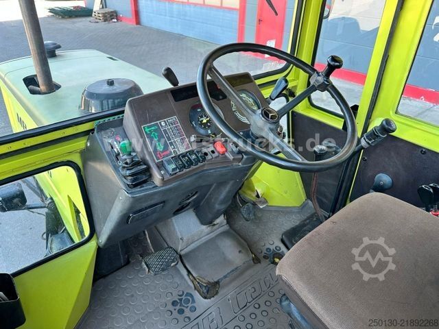 Tractor MERCEDES-BENZ MB Trac 1000