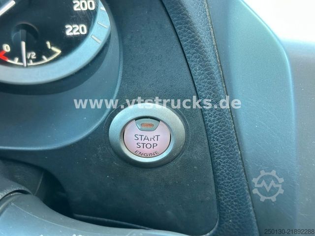 Pick-up NISSAN Navara NP300 N-Connecta Double Cab 4x4