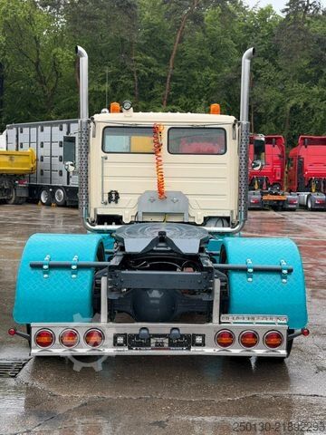 Trekker FREIGHTLINER FL70 4x2 elek verschiebbare Sattelkupplung *TOP*