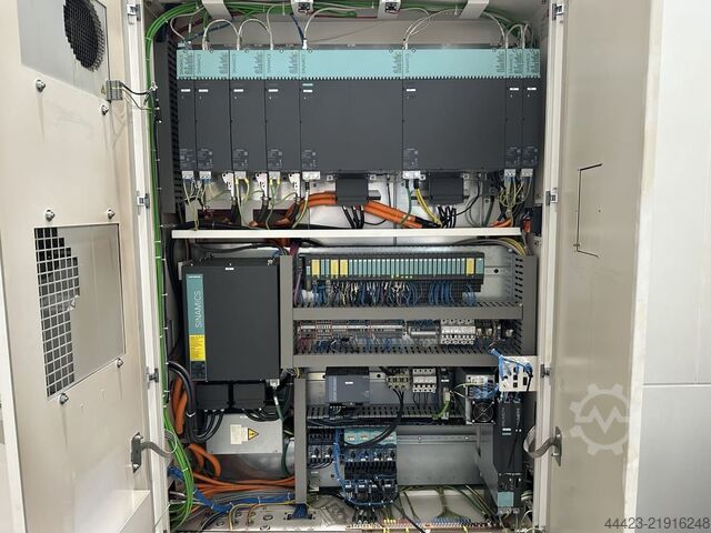 מרכז עיבוד 5 צירים Mazak VTC 800 30SR