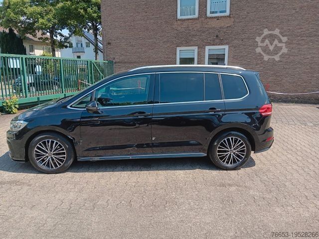 Minibus VOLKSWAGEN Touran Highline / R -Line * LED* Virtual *