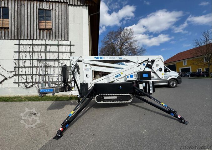 Arbeidsplattform for søkeroboter CTE TRACCESS 200 Diesel CTE