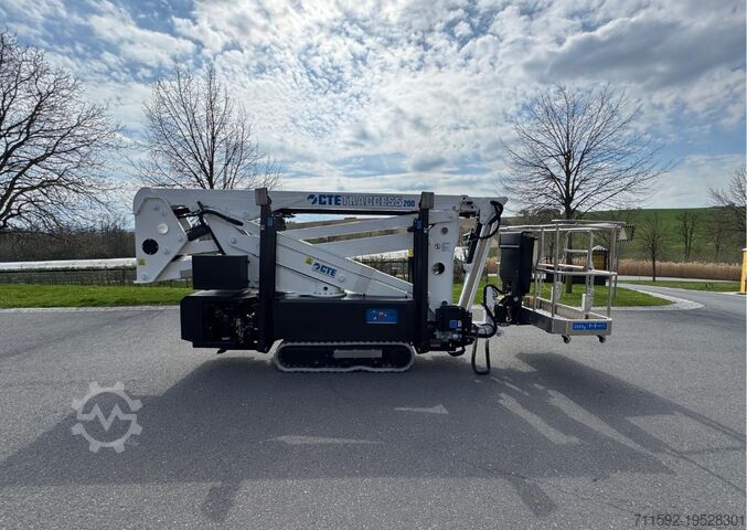 Arbeidsplattform for søkeroboter CTE TRACCESS 200 Diesel CTE