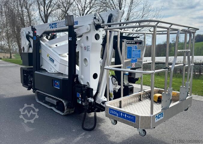 Arbeidsplattform for søkeroboter CTE TRACCESS 200 Diesel CTE