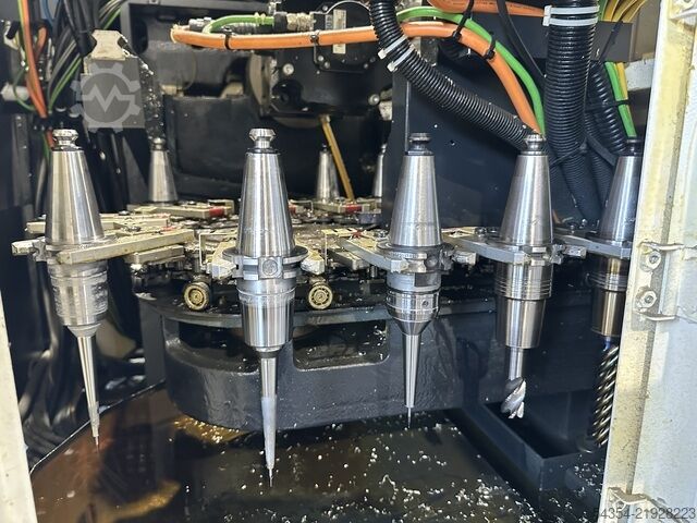 Centro de usinagem CNC de 5 eixos Mazak Variaxis i-500