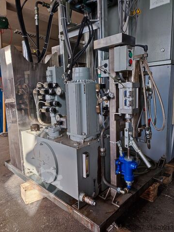 Lisec sealing robot Lisec sealing robot VFL-1/25