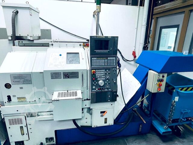 CNC turning and milling center Okuma LCC15