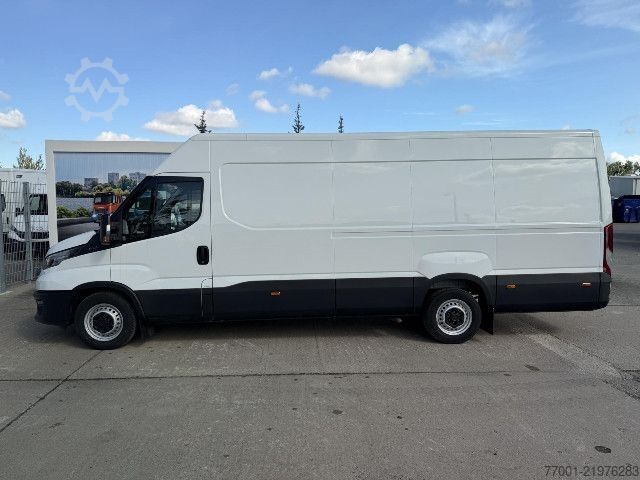 Dodávka s vysokou střechou IVECO 35S16 V MAXI PDC / Klima