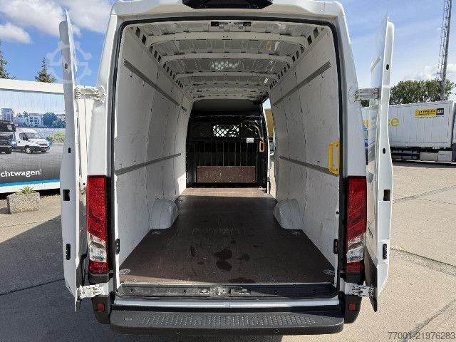 Dodávka s vysokou střechou IVECO 35S16 V MAXI PDC / Klima