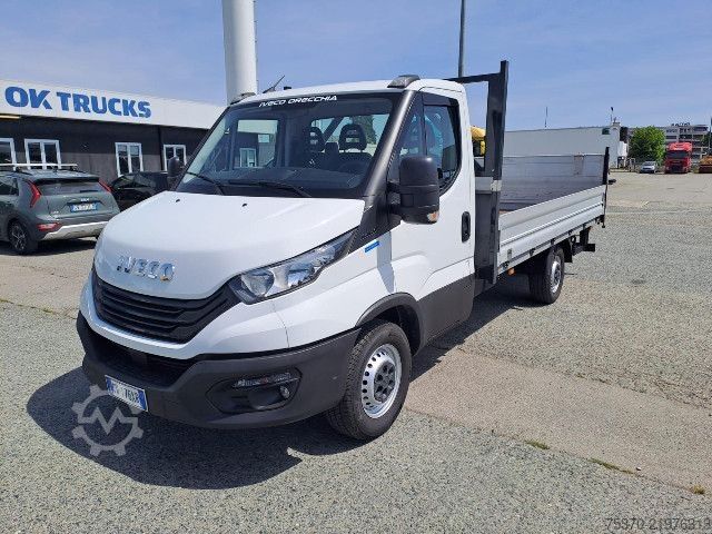 Platós teherautó IVECO DAILY 35S14H
