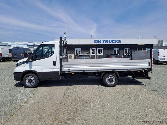 Platós teherautó IVECO DAILY 35S14H