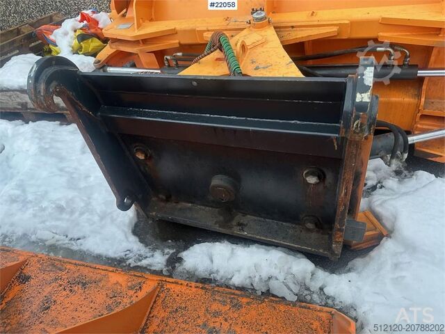 Baumaschine Schmidt folding wing snow plough