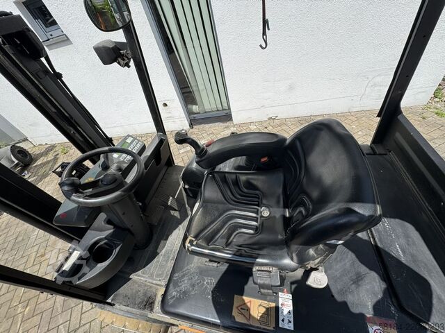 Elektrische vorkheftruck met 4 wielen Still R60-30