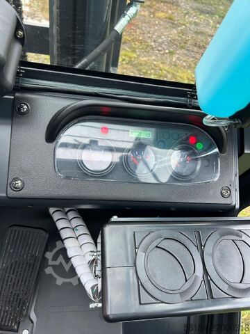 Dizel viljuškari Bobcat D25 NXP