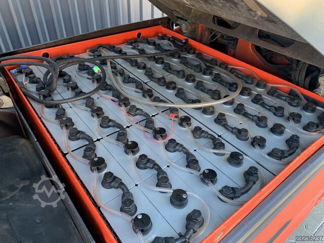 Carretilla eléctrica de 4 ruedas Linde E30L