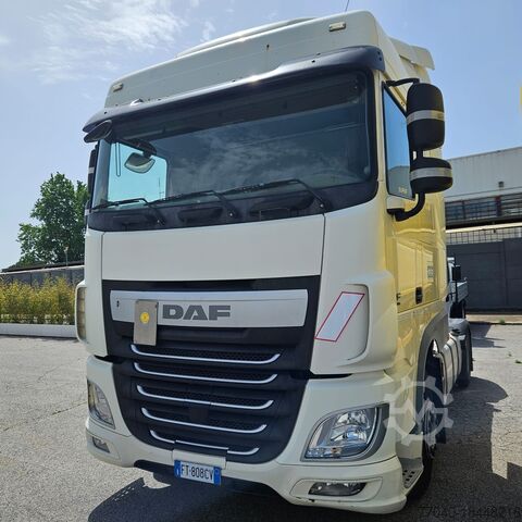 Tractor standard DAF XF 460 FT Space Cab