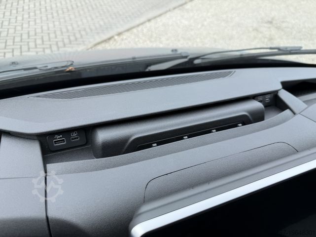 Komercijalno vozilo sa visokim krovom IVECO Daily 35S18A8V Neues Modell L5 H2ACC LED Navi