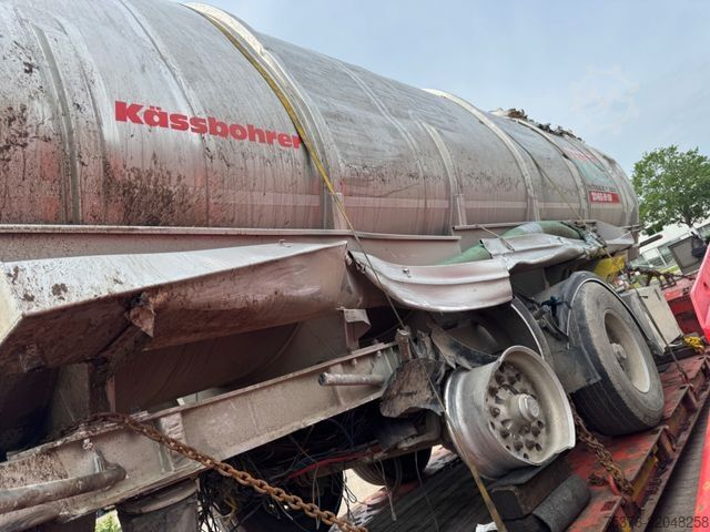 タンクセミトレーラー KÄSSBOHRER STN TA GÜLLE