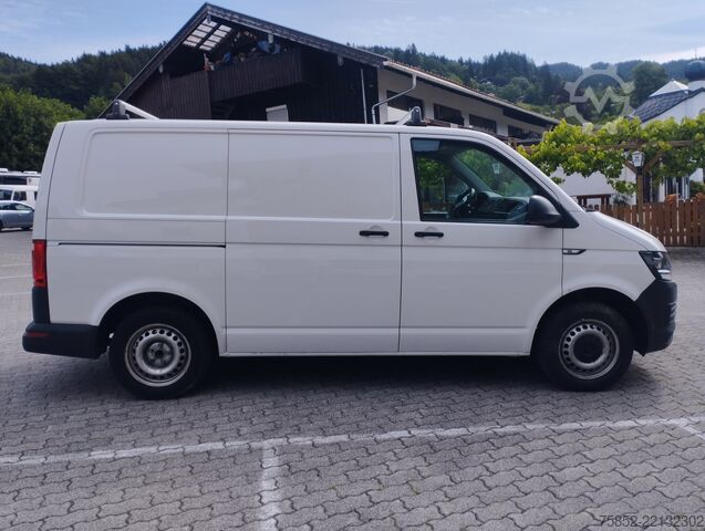 Furgón taller Bott VW T 6 2,0 TDI Werkzeugregale Werkstatt Bot