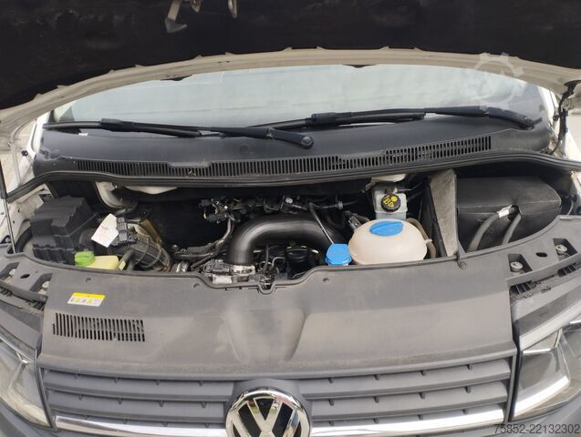 Furgón taller Bott VW T 6 2,0 TDI Werkzeugregale Werkstatt Bot