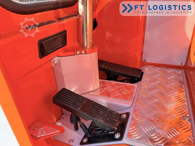 Nelisuuntatrukki Hubtex DQ45G DUPLEX 5000 FORK-POSITIONER CABIN