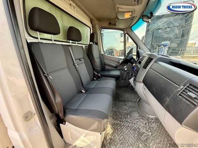 帘式货车 Mercedes-Benz Sprinter 416 CDI