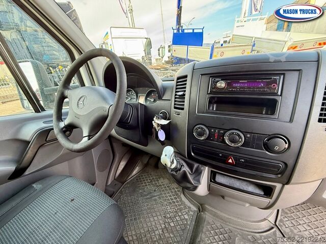 帘式货车 Mercedes-Benz Sprinter 416 CDI