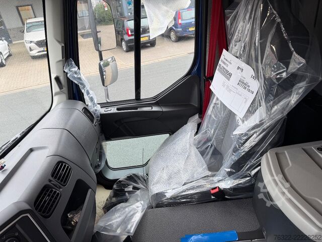 सूटकेस Renault D 12 LOW P4X2  210E6 / PLYWOOD GESLOTEN LAADBAK...