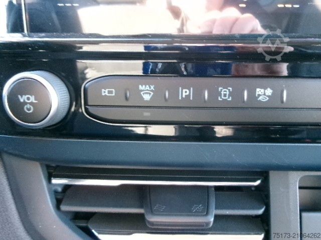 Minibús FORD Tourneo Custom Active 340L2 PHEV 360Kam Exclusiv