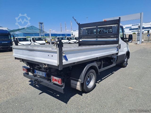 Anpassad skåpbil IVECO DAILY 35C14 - 3450