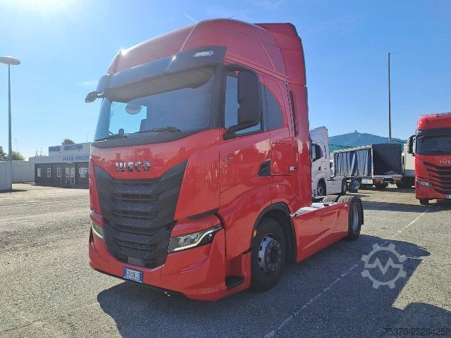 Standard dragbil IVECO S-WAY AS440S48
