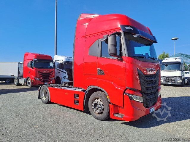 Standard dragbil IVECO S-WAY AS440S48
