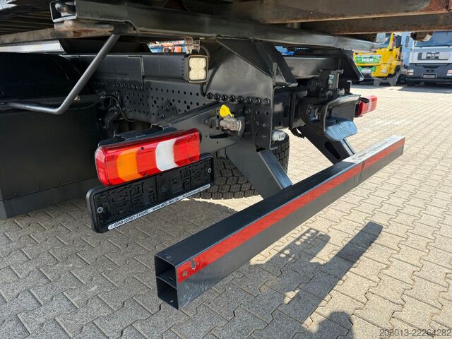 Skåpbil MERCEDES-BENZ Actros 2651 6x4 Koffer mit Bohranalge Zubehör