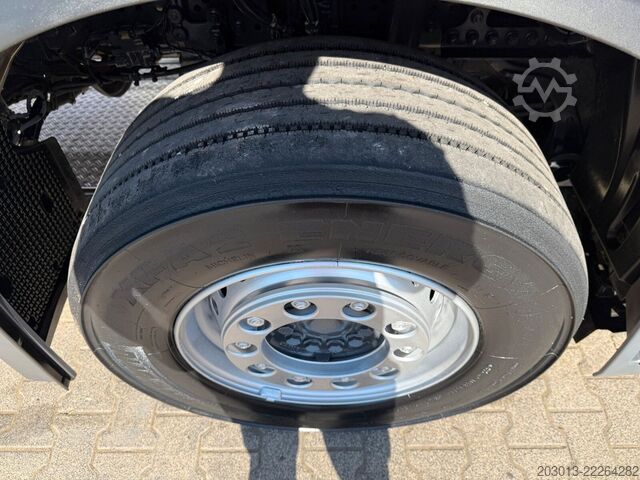Skåpbil MERCEDES-BENZ Actros 2651 6x4 Koffer mit Bohranalge Zubehör